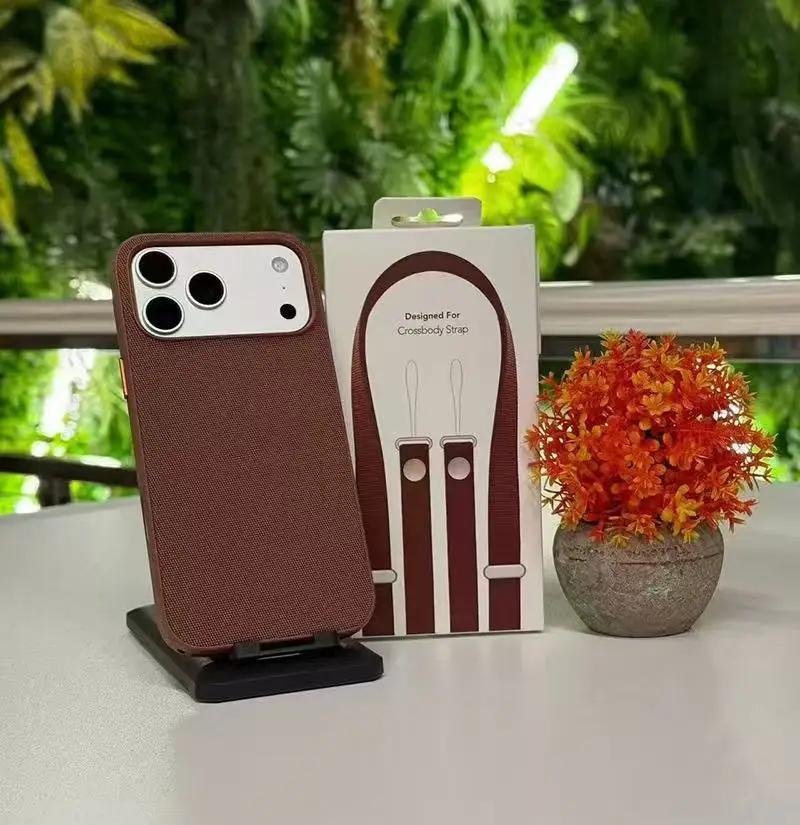 Hochwertige, offizielle Handyhülle mit magnetischem gewebtem Riemen für das Original iPhone 17 Pro Max. Handyhülle mit Umhängeband und ohne Logo Image