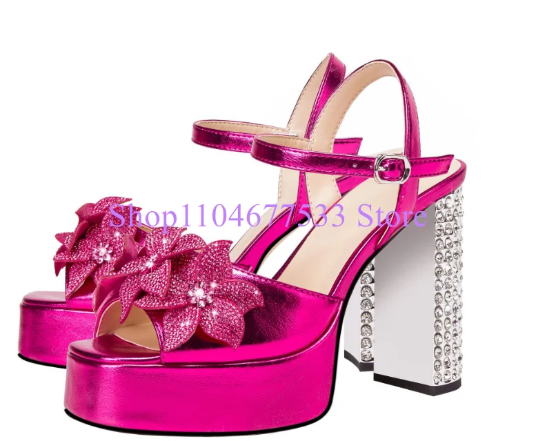 Rose Rote Blume Dekor Dame Kristall Sandalen Mode Chunky Ferse Plattform Sandalen Frau Neue Kleid Party High Heels Pumps Schuhe