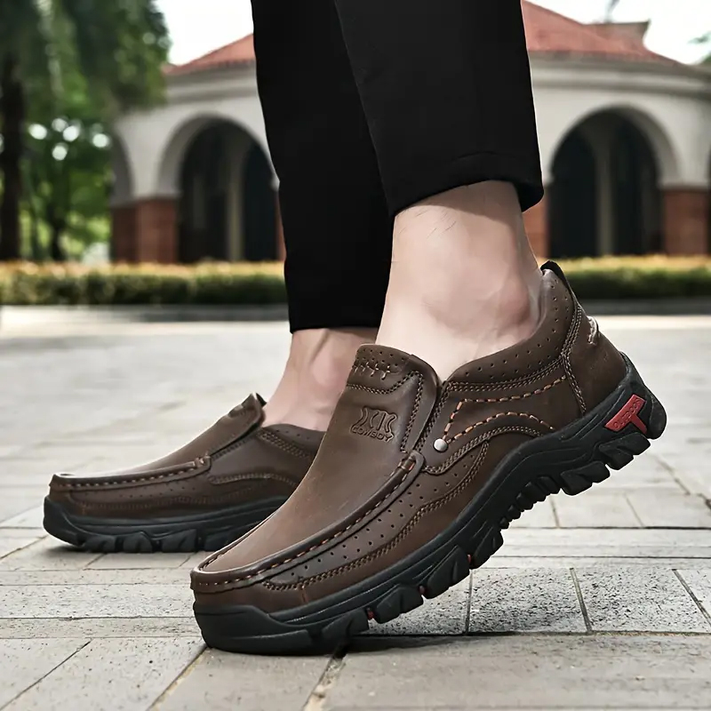 Casual Handmade Leather Men Shoes, Outdoor Slip On Moccasins Flats Walking Shoes Non Slip light Brown 39