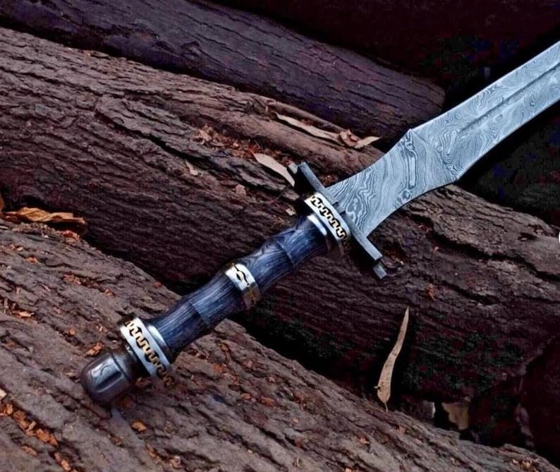 Spada vichinga personalizzata in acciaio di Damasco forgiata a mano / Spada fantasy personalizzata / Spada storica medievale da collezione / Regalo di