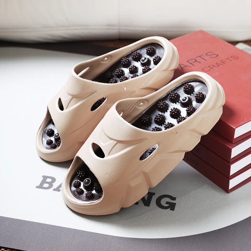 Herren Massage Hausschuhe Badezimmer Seiten Indoor Outdoor Sandalen Strand Freizeitschuhe Weiche Sohle Slides Herren Flip-Flops Herrenschuhe