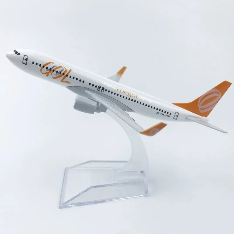Miniaturen im Maßstab 1:400, Modellflugzeug B737 GOL Airways, 16 cm, Metallflugzeug, Spielzeug, Kind und Hobbys, Druckguss-Modellflugzeuge mit Sockel