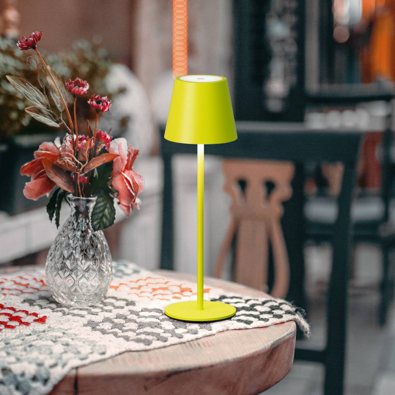 FH Lighting LED-Akku-Tischleuchte Viletto, hellgrün, IP54 dimmbar, grün, Metall, Modern