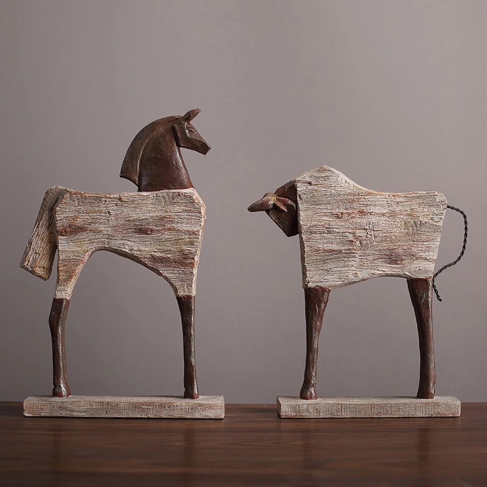 Vintage Pferdeskulptur – abstrakte Trittharzstatue, handgefertigtes Tierkunstdekor mit Patina-Finish, Galeriewand Image