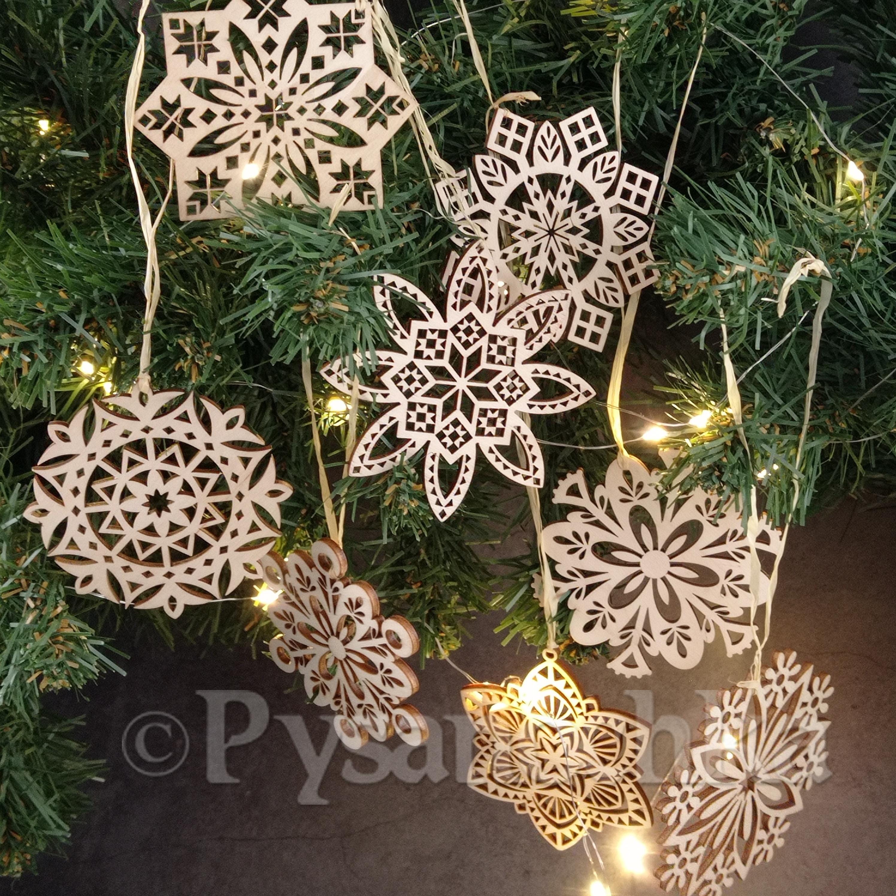 Set di 25 decorazioni natalizie a forma di fiocchi di neve o decorazione singola per fiocchi di neve rustici in legno, decorazioni natalizie, regalo i