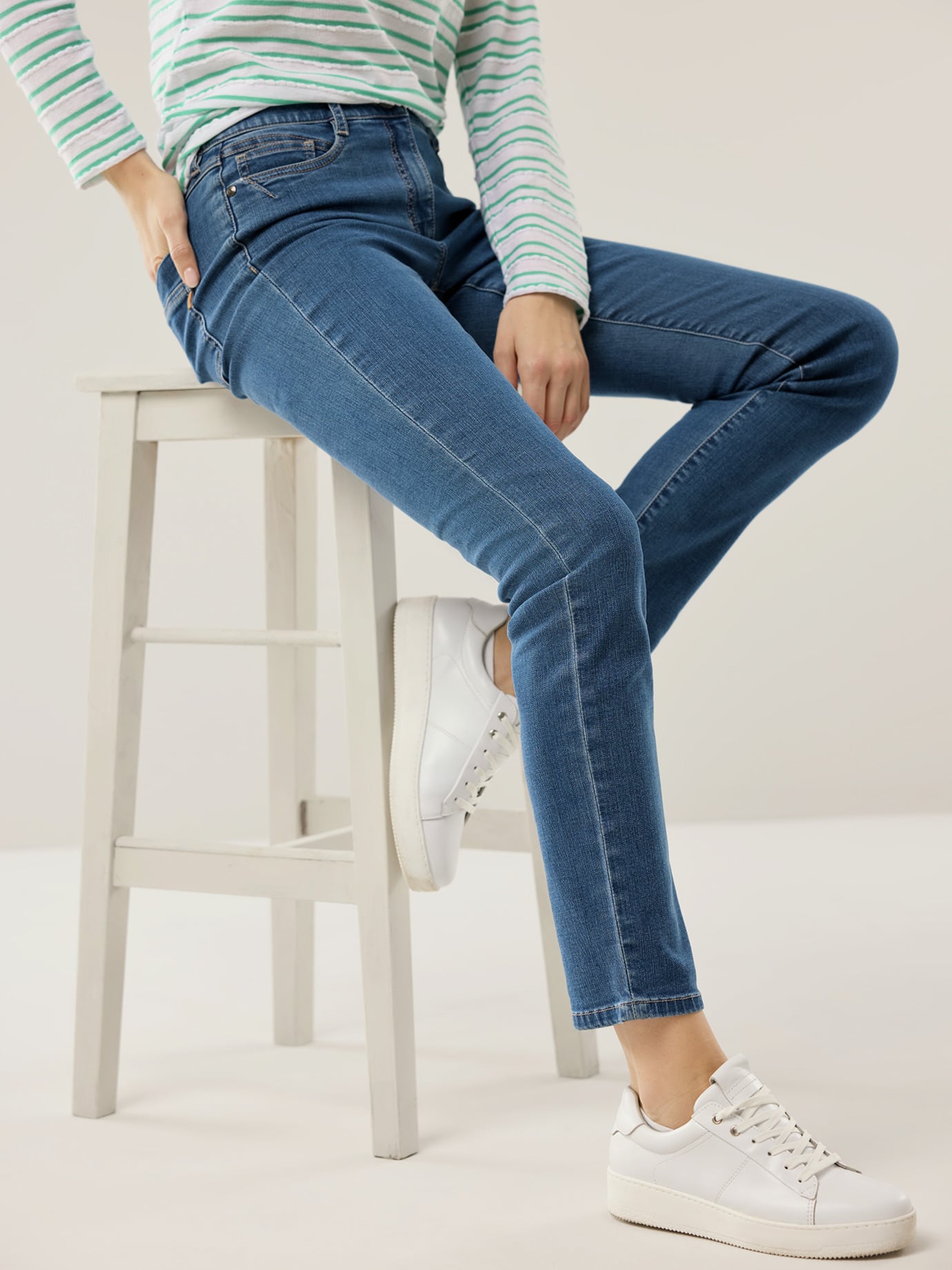 Five Pocket Highstretch-Denim Image