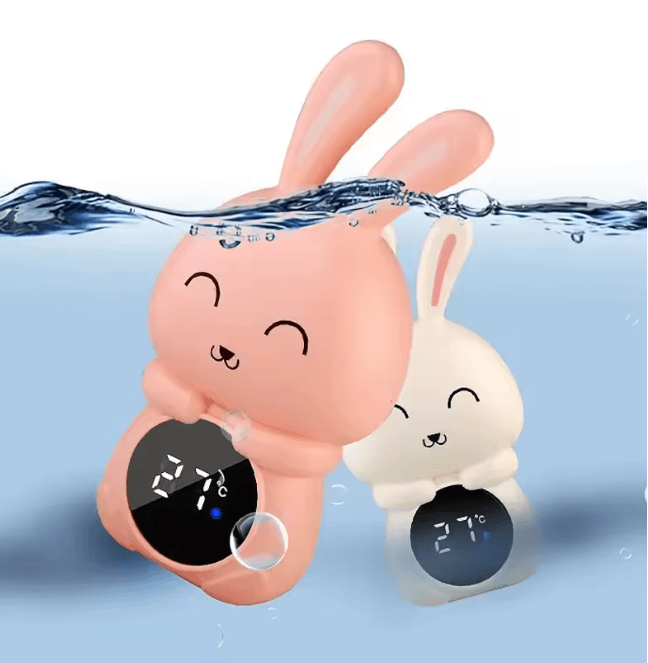 SafeTemp Floating Baby Bath Thermometer With Digital Display red