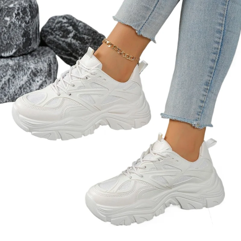 2026 neue Casual Plattform Frauen Turnschuhe Runde Kappe Mesh Frauen Schuhe Herbst Mode Erhöht Atmungsaktiv Komfortable Sport Tennis