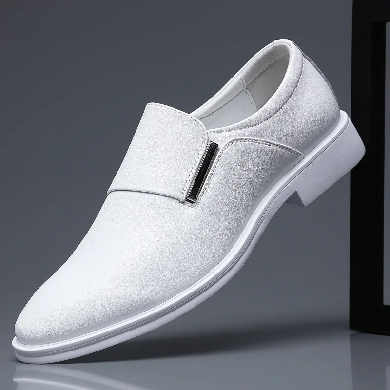 Herrenschuhe, spitze Zehen-Kleiderschuhe, neuer britischer Stil, weiche weiße Aufzugsschuhe, Hochzeit, Oxfords, Business-Slip-on-Lederschuh