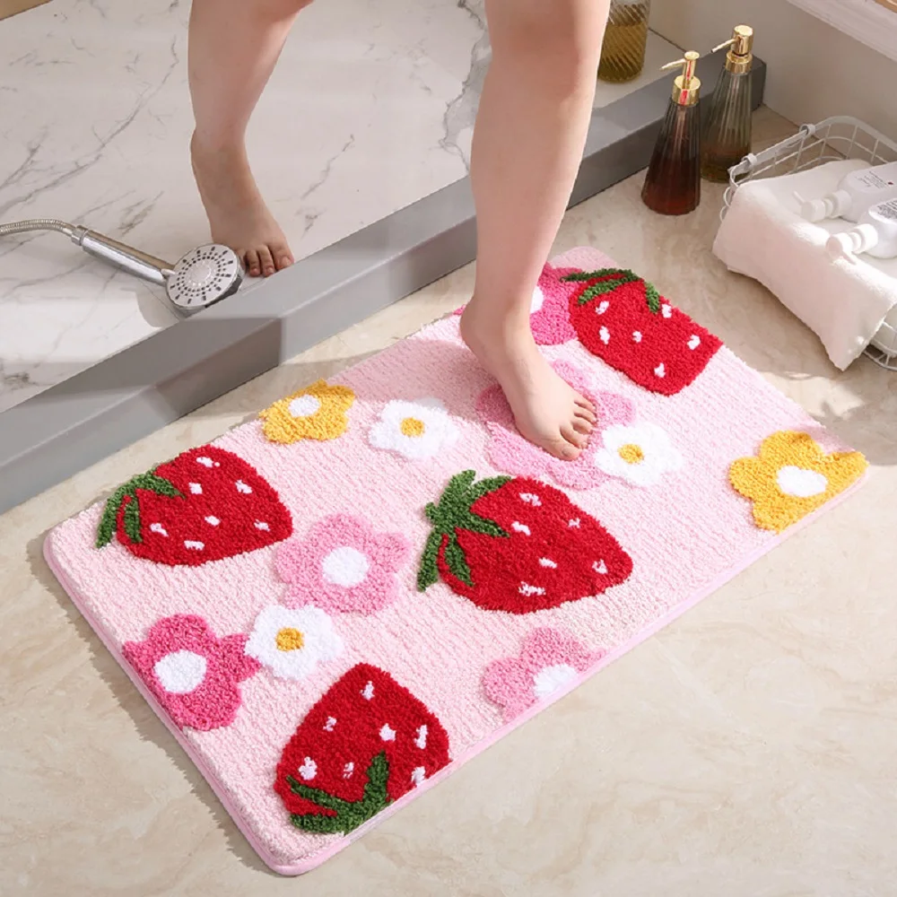 Tapis de salle de bain rose mignon tapis de bain fleur de fraise accessoires de salle de bain, tapis de bain de sol antidérapant coloré drôle lavable en machine