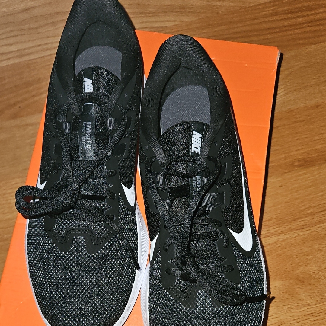 Nike Shoes | Men's Nike Black And White Athletic Shoes | Color: Black/White | Size: 10