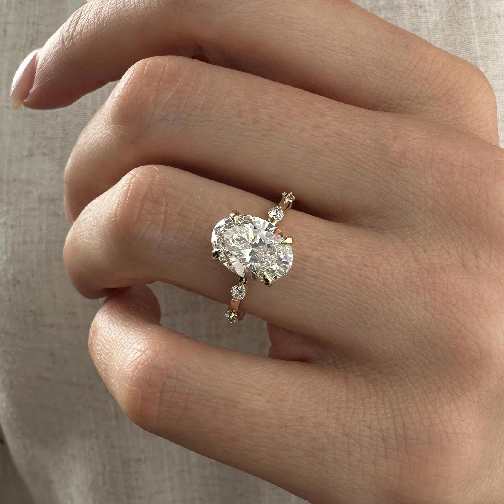 3 Karat oval Labor Diamant Minimalist Verlobungsring / E VVS2 IGI zertifiziert / 3ct Oval Diamant Versteckter Halo 14k Gold 1.6 mm Zierlicher Ring