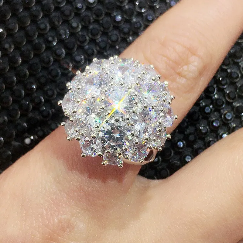 Huitan Große runde Ringe für Frauen mit schillerndem Kristall, Zirkonia, wunderschöne Damen-Accessoires, Abendparty-Schmuck Image