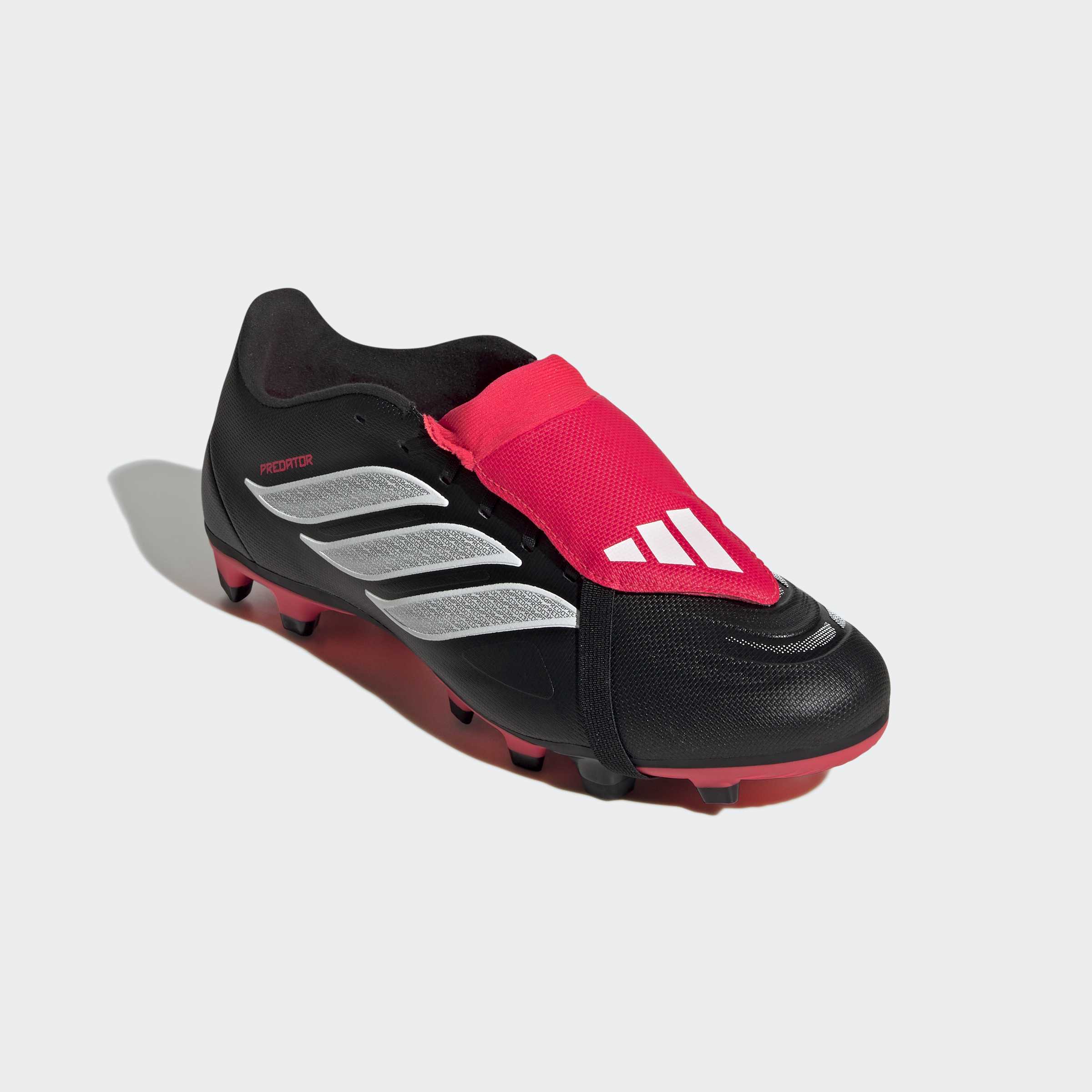 Fußballschuh ADIDAS PERFORMANCE "PREDATOR CLUB, FESTE/GEMISCHTE BÖDEN, UMSCHLAGBARE ZUNGE", Gr. 42, core schwarz, ftwr weiß, lucid rot, Synthetik, Schuhe Fußballschuh, für viele verschiedene Böden geeignet