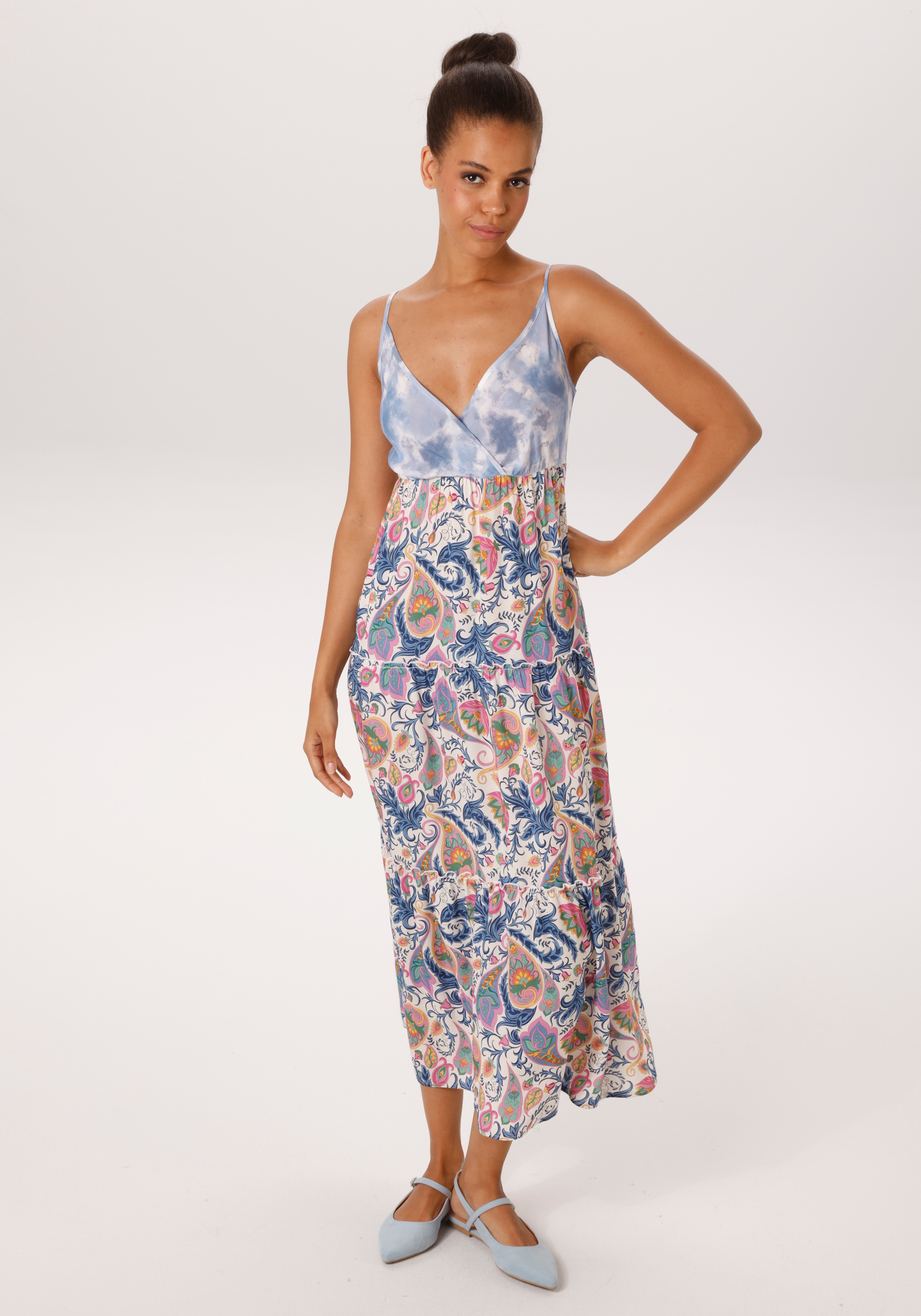 Sommerkleid ANISTON CASUAL, Damen, Gr. 38, N-Gr, wollweiß, jeansblau, hellblau, marine, pink, rosa, dunkelgrün, salbei, orange, gelb, fuchsia, Web, Obermaterial: 100% Viskose, Paisley, bedruckt, gemustert, figurumspielend Midi, V-Ausschnitt, Kleider...