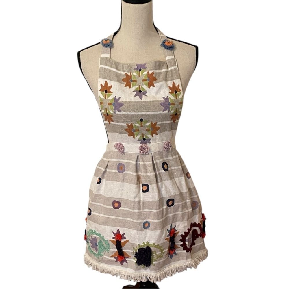Anthropologie Kitchen | Anthropologie Heavy Cotton Kitchen Apron Floral Embroidery Euc Ties Neck Waist | Color: Tan/White | Size: Os