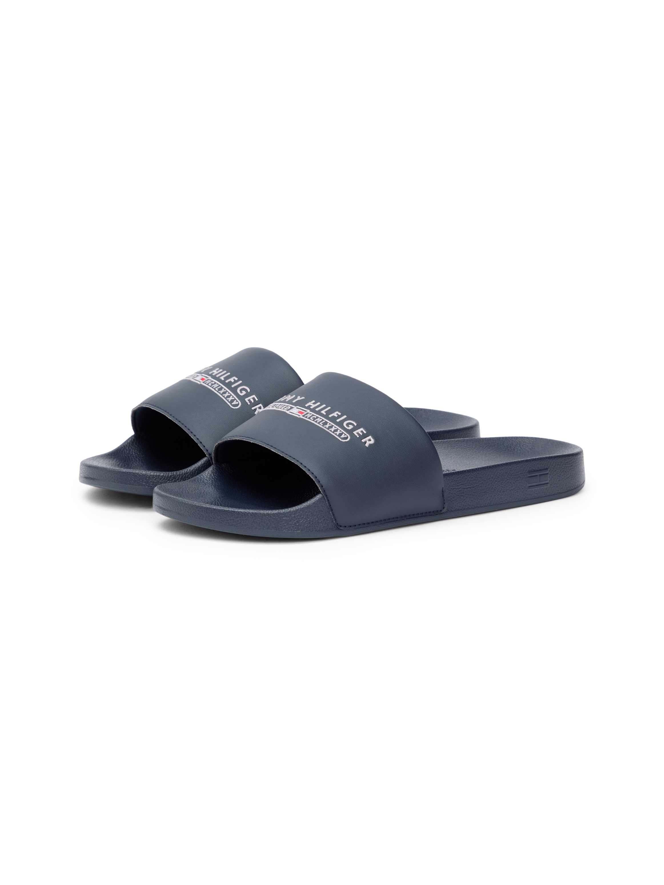 Pantolette TOMMY HILFIGER "TOMMY HILFIGER RAISED POOL SLIDE", Herren, Gr. 46, dunkelblau, Synthetik, Schuhe Pantolette, Sommerschuh, Badeschuh, Haussschuh mit Logoschriftzug