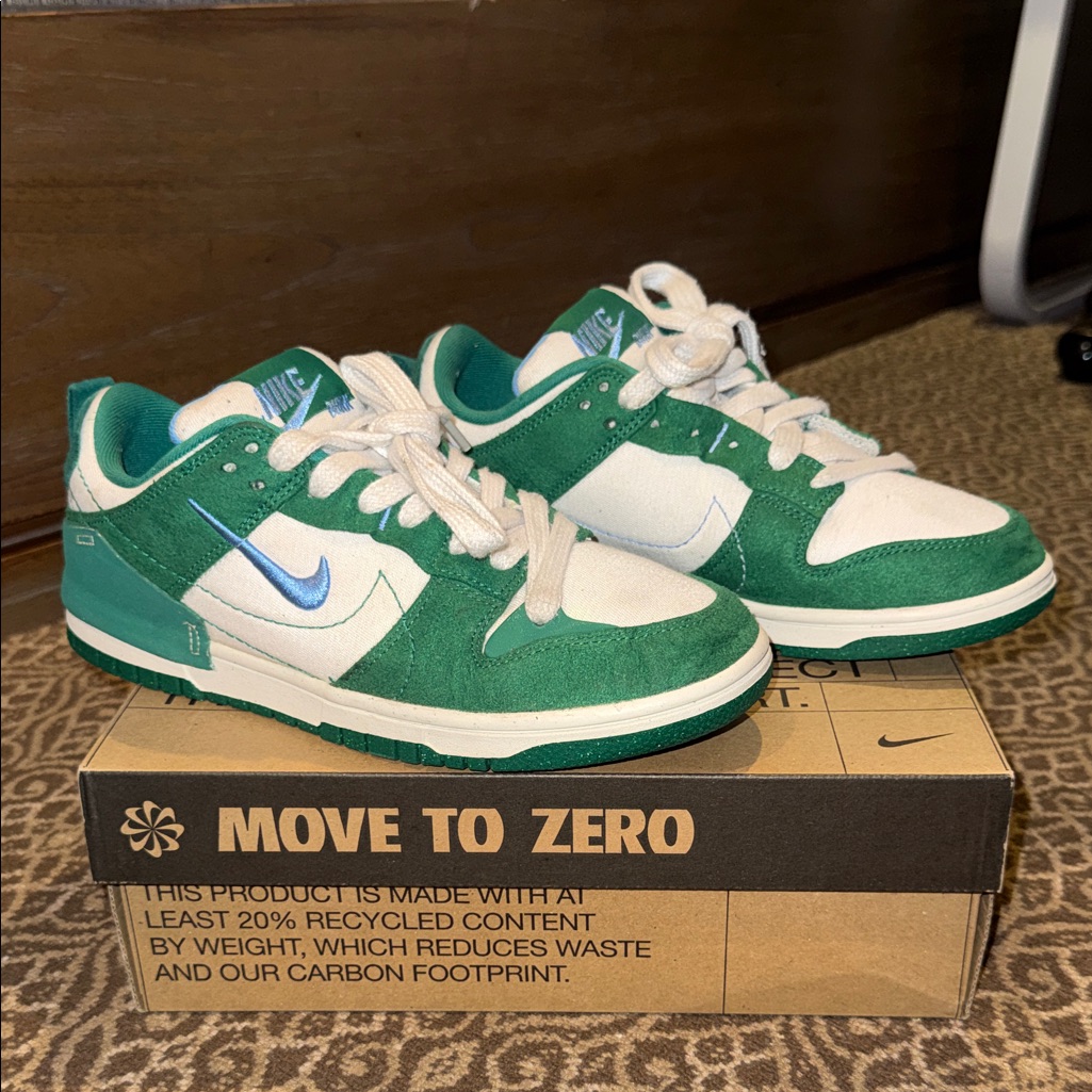 Nike Shoes | W Nike Dunk Low Disrupt 2. (Men Size 7 Us And Women Size 8.5 Us). Few Blemishes. | Color: Green/White | Size: 8.5