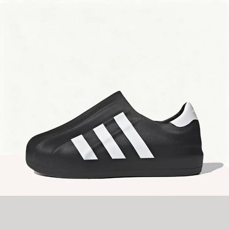 adidas AdiFOM Superstar Modische, minimalistische, langlebige, multifunktionale, lässige Low-Top-Skateschuhe HQ8752