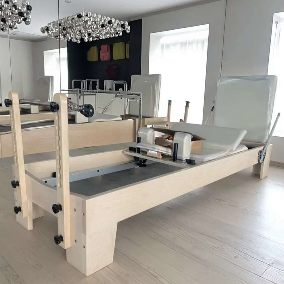 Werkseitig tragbare verstellbare Holz Pilates Refromer Langlebige Yoga Studio Fitness geräte Gesundheit Fitness Box