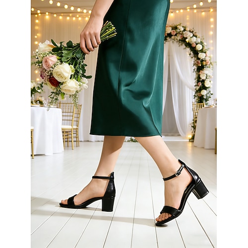 Hellblaue Sandalen mit Blockabsatz für Damen, elegante Riemchensandalen für Brautjungfern bei modernen Stadthochzeiten Image