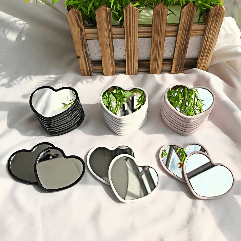 Portable Travel Love Mirrors Heart shaped Mini Beauty Makeup Mirror Dormitory Glass Girl Gift black