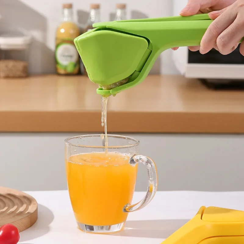 Compact Lemon Squeezer, Manual Citrus Juicer That Folds For Space Saving Storage green