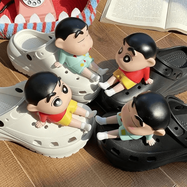 Crayon Shinchan Shoe Charms Anime Cartoon Buckle Decorations 4