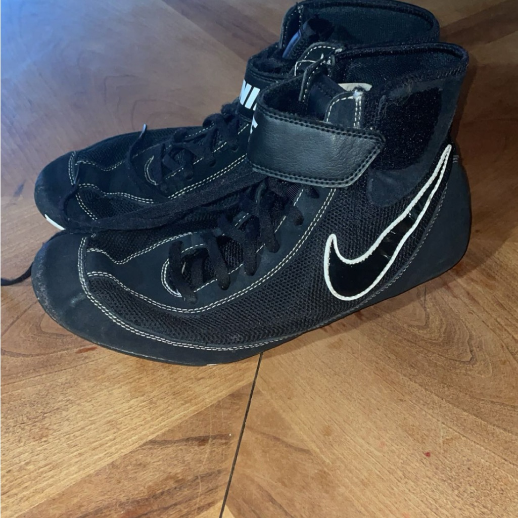 Nike Shoes | Black Nike Speed Sweep Vll Wrestling Shoes Men Size 10 | Color: Black/White | Size: 10