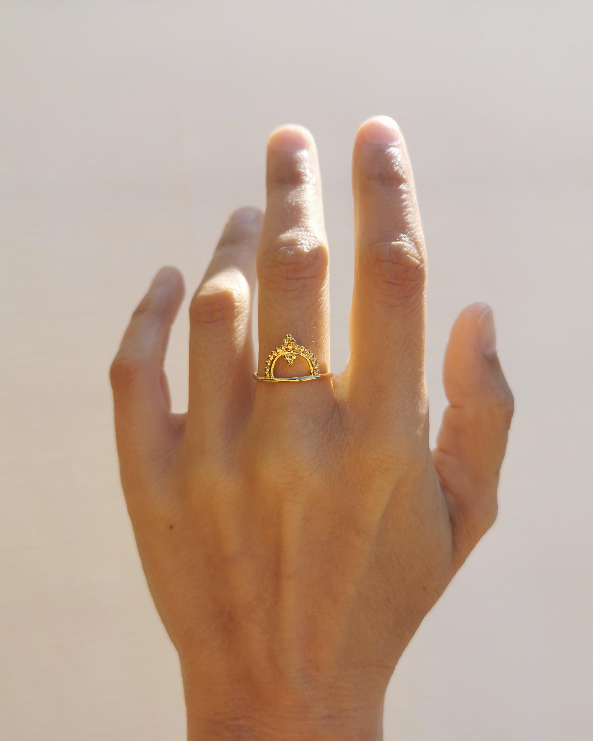 anello placcato oro, anello a corona, anello in oro, anello in oro impilabile, anello boho placcato oro, anello midi in oro, anello placcato in oro co