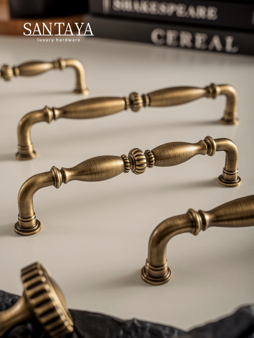 Santaya Massive Messing antike Griffe Luxus möbel Einloch Schublade Knöpfe Schrank tür ziehen Messing griff