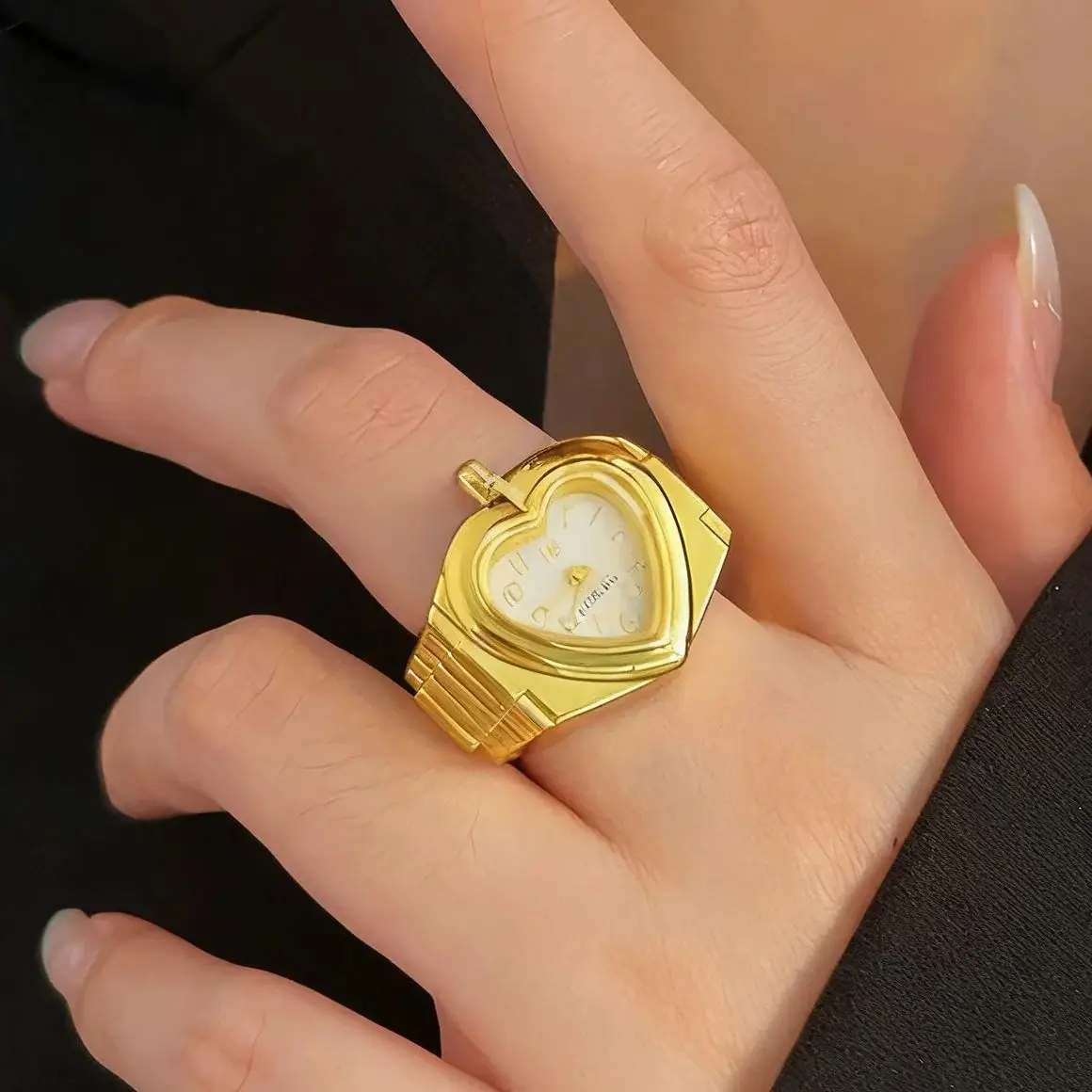 YHTOT Mini orologio da dito in acciaio inossidabile placcato oro 18 carati alla moda retrò con cinturino elastico regolabile Accessori da donna, Festiv