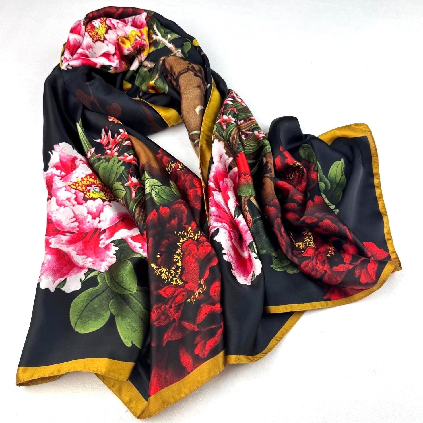 Sciarpa di seta nera con peonia, sciarpa avvolgente in raso da donna, pareo, regalo personalizzato per donna, foulard