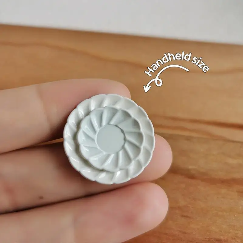 1 Set Puppenhaus-Küchenzubehör Miniatur-Messer Gabel Löffel Besteck-Set Kinderspielzeug Simulations-Lebensmittel und Spielszenen-Modell Image