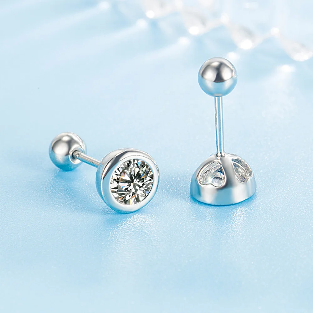 Neu in 925er Sterlingsilber: Brillante Liebes-Ohrstecker für Damen und Mädchen, edler Schmuck, modisch, luxuriös, zum Jahrestag Image