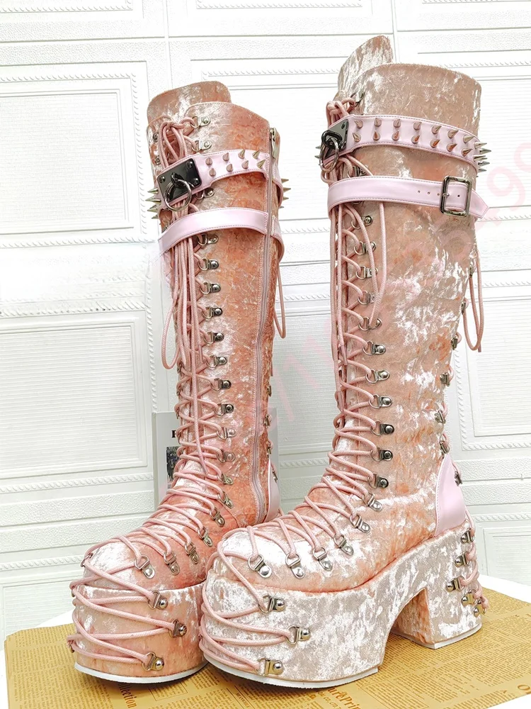 Rosa Nieten-Punk-Riemchen-Bühnenstiefel 2026 – Neue Street-Rock-Motorradstiefel für Modepartys, lässige Stiefel mit klobigem Absatz und Schnallenverschluss