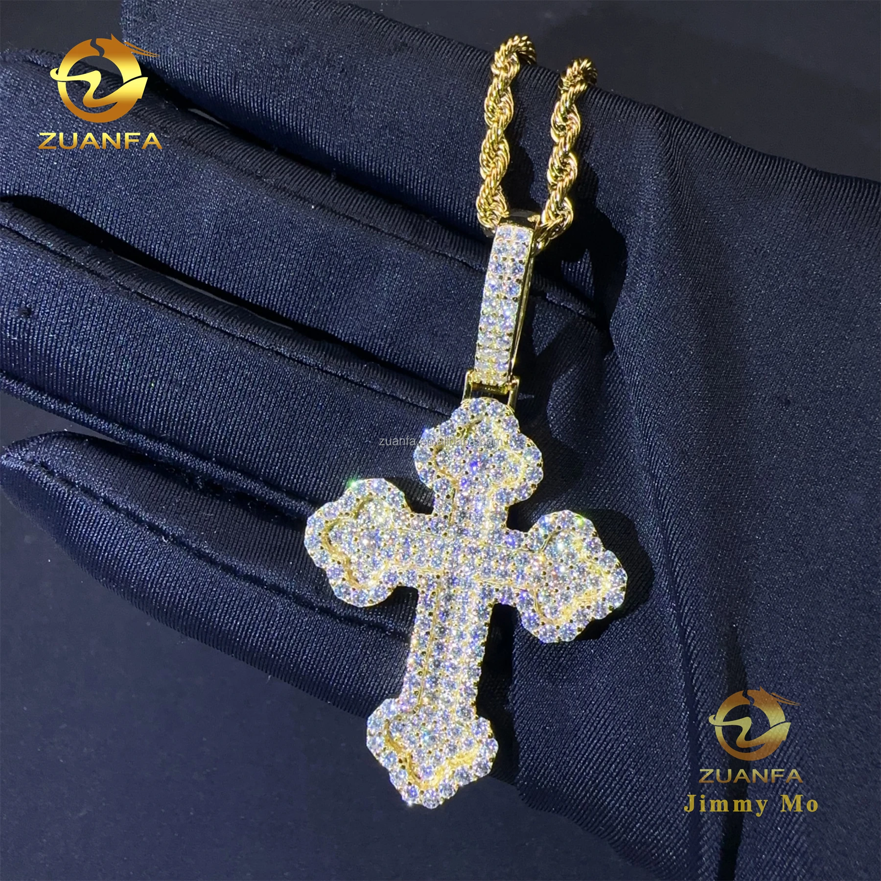 Nuovo Design alla moda gioielli alla moda splendenti Hip Hop ciondolo con artiglio 925 in argento Sterling VVS Moissanite ciondolo con croce di diamanti