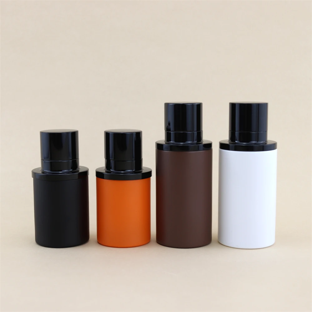 Bombola colorata bottiglia di profumo di vetro Spray 30ml 50ml bottiglia di profumo di lusso 100ml bottiglia di profumo di vetro riutilizzabile con coperchio