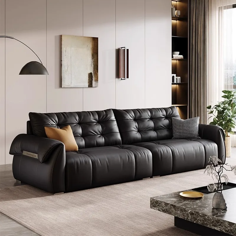 Italienisches minimalistisches Retro-Schwanenledersofa, schwarzes Rindsleder der ersten Schicht, Wohnzimmer, gerade Reihe, antike Sofakombination