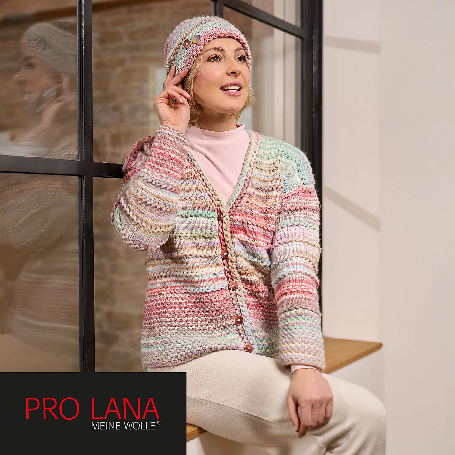 Strickanleitung – Jacke & Mütze mit Fantasiemusterstreifen aus Pro Lana Armonia Image