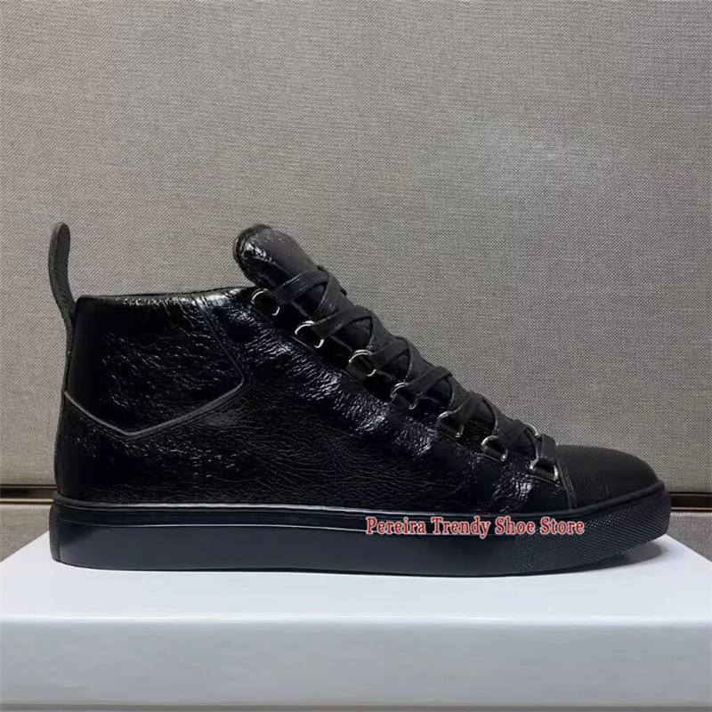Trendige Echtleder High-Top Schuhe für Herren Markendesigner Runde Zehenkappe Dicke Sohle Schnürsenkel Flache Freizeitschuhe Große Größen