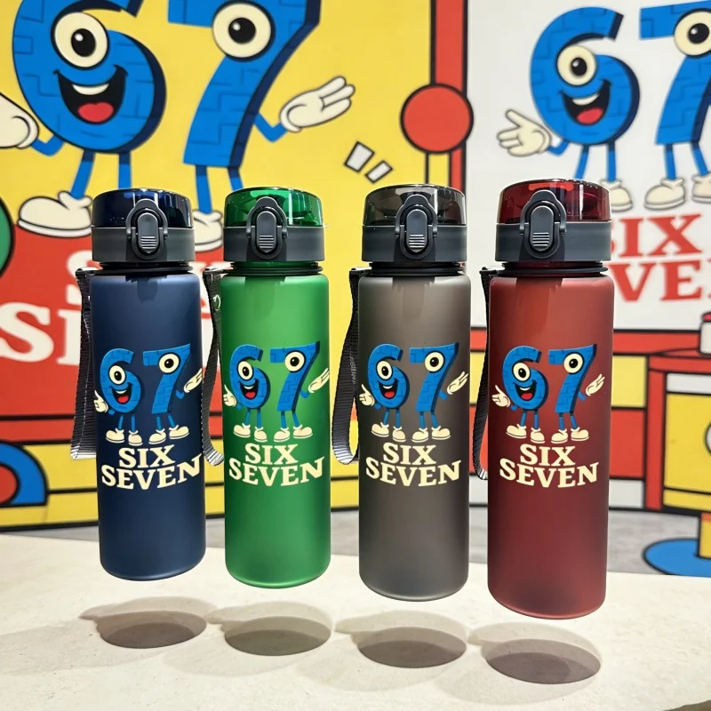3D-Gedruckte Cartoon-Nummer 67 Wasserflasche - 3D-Mattierte Premium-Textur, Stylische Neuheit, Verblassungsresistent, Auslaufsicher, Leichtgewichtig Image