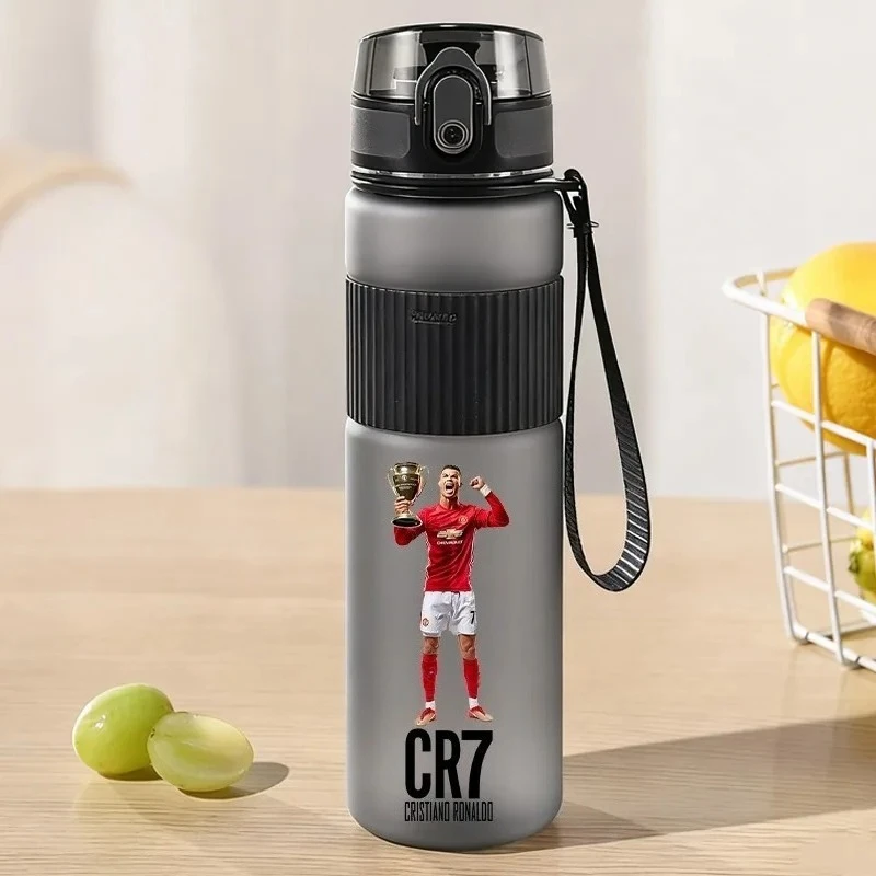 550 ml CR7 Sport-Wasserflaschen, Fußballstar, Ronaldos, mattierte Flasche, Outdoor, Reisen, Fitnessstudio, Fitness, Krüge, tragbare Trinkbecher, Geschenk Image