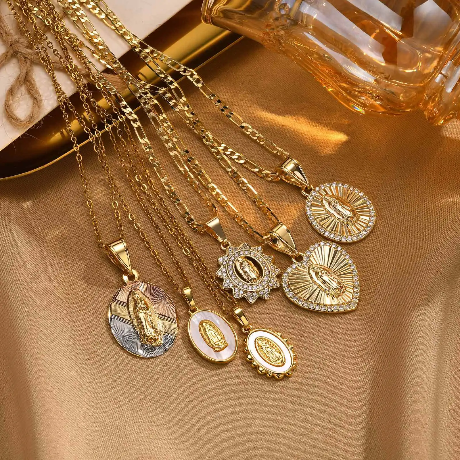 Vnox Jungfrau Maria Gebet Halsketten Für Frauen Trendy Metall Kette Oval Herz Geometrie Anhänger Halskette Religiöse Christus Schmuck Image