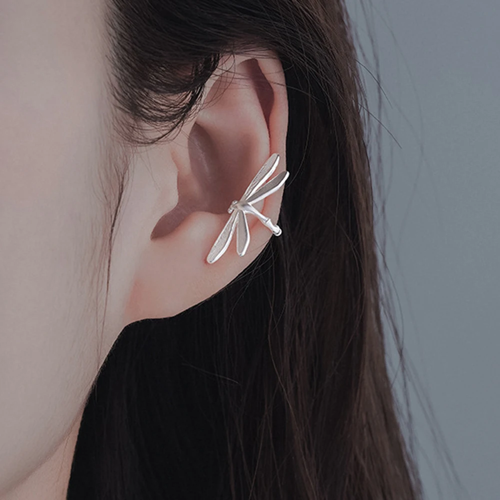 PANJBJ Ohrstecker aus 925er-Sterlingsilber mit Libellen-Kreis für Damen, Insekt-Design, Originalität, Trend, Modeschmuck, Geschenk Image