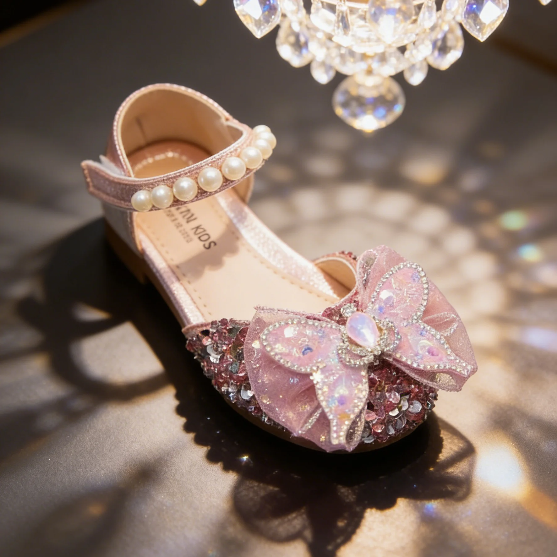 Freizeitschuhe für Kinder, PU-Leder, Frühlingsschuhe mit Cartoon-Schleife für Mädchen, rutschfeste, weiche Unterseite, atmungsaktiv, Gold, Silber, Größe 23–34