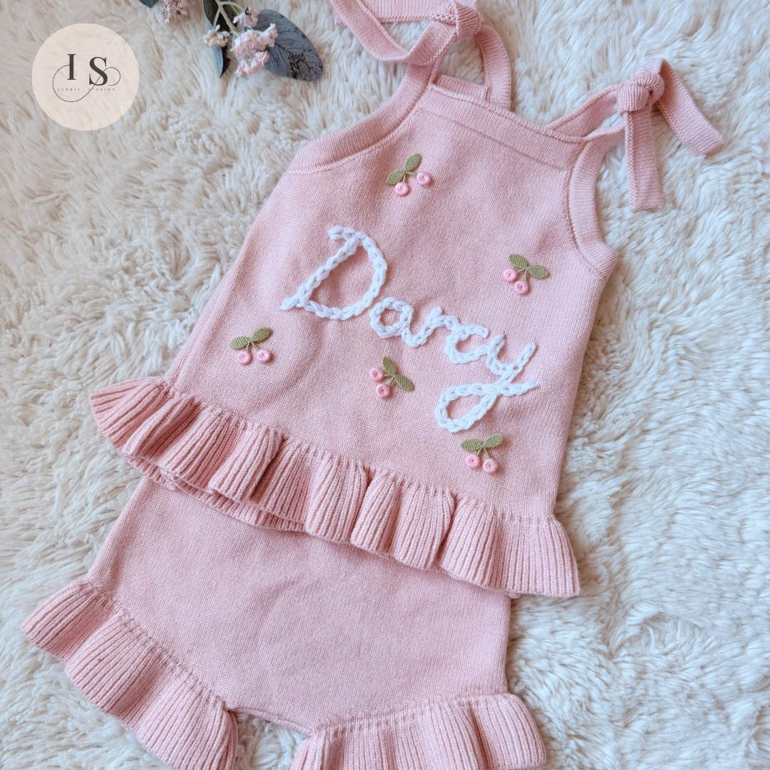 Completo neonato ricamato personalizzato | Completo lavorato a maglia ricamato a mano | Top e pantaloncini con nome personalizzato | Completo estivo p