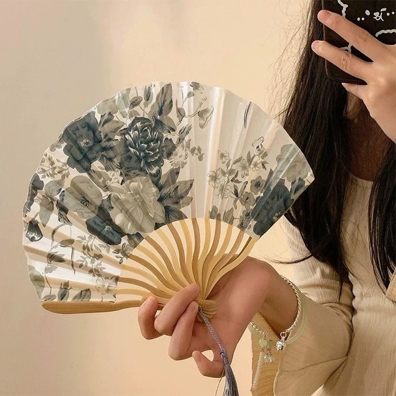 Chinesische japanische Art Seide Fan Falt fächer Hochzeit Fan Kunst Geschenke Tanz Hand Fan Vintage Bambus Faltung Hand Blumen fächer