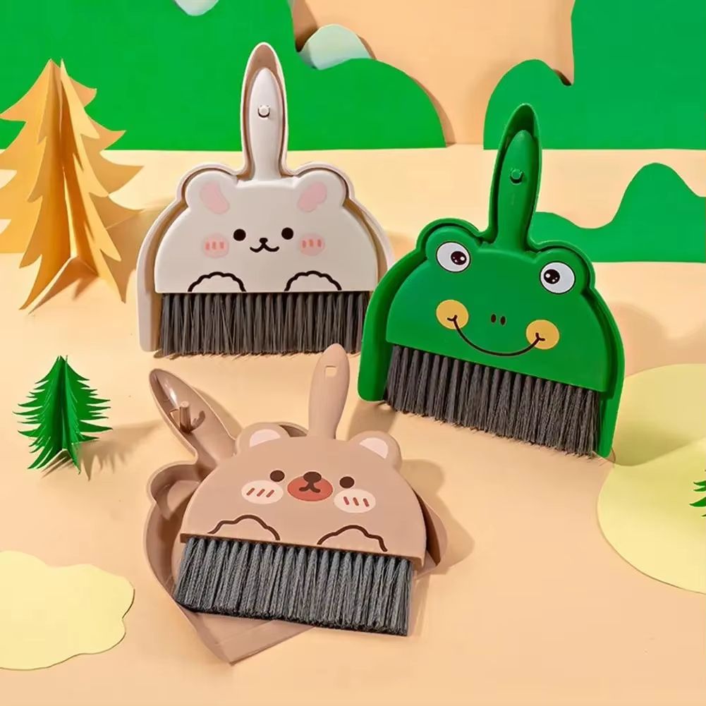 Cartoon Mini Broom And Dustpan Set For Keyboard And Small Surface Cleaning brown