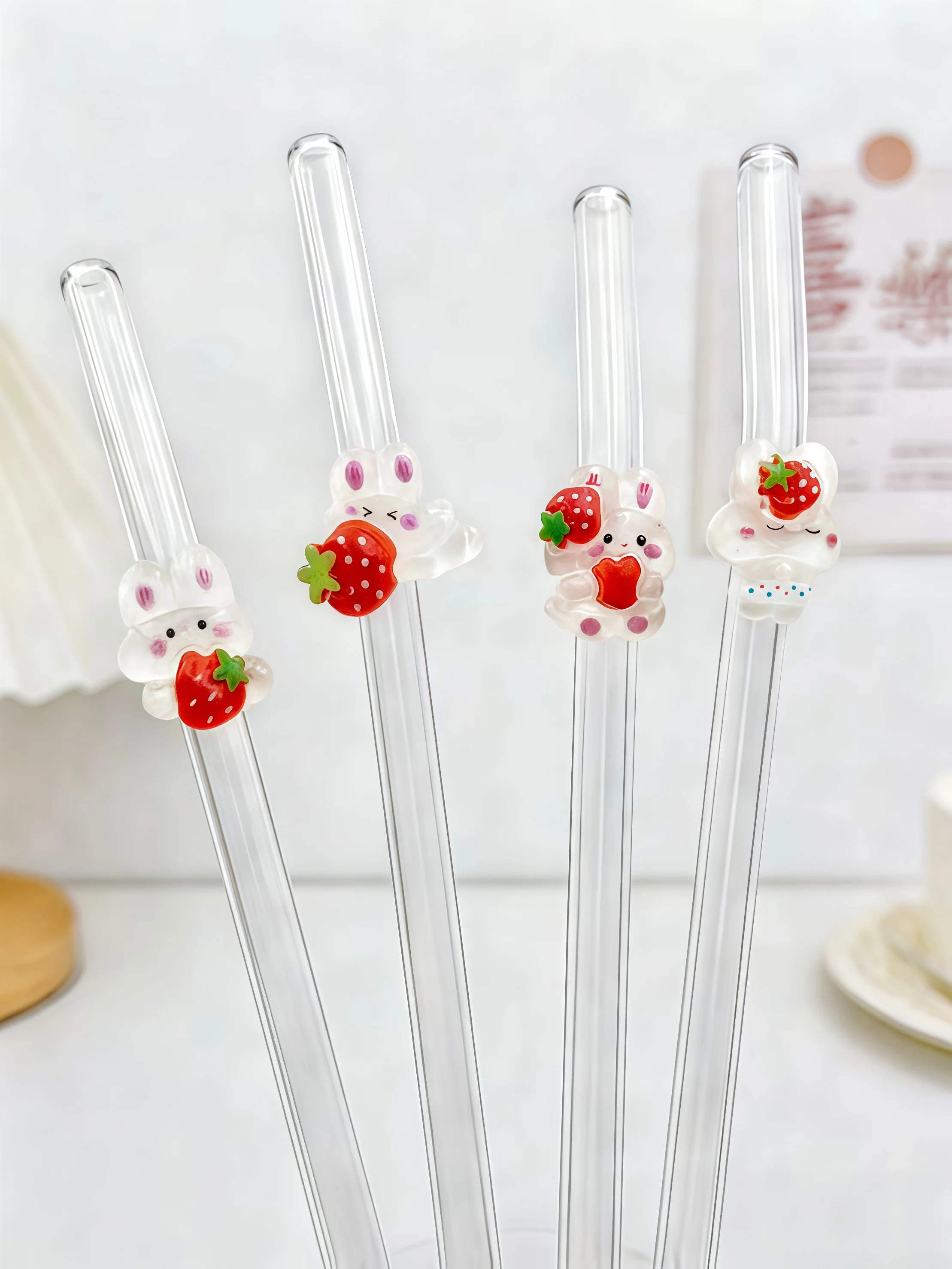1/5 Stück Erdbeer-Kaninchen-Deko-Glasstrohhalm, perfekt für Getränke, biegsamer Strohhalm, Geschenk zum Schulanfang, Weihnachtsgeschenk Image